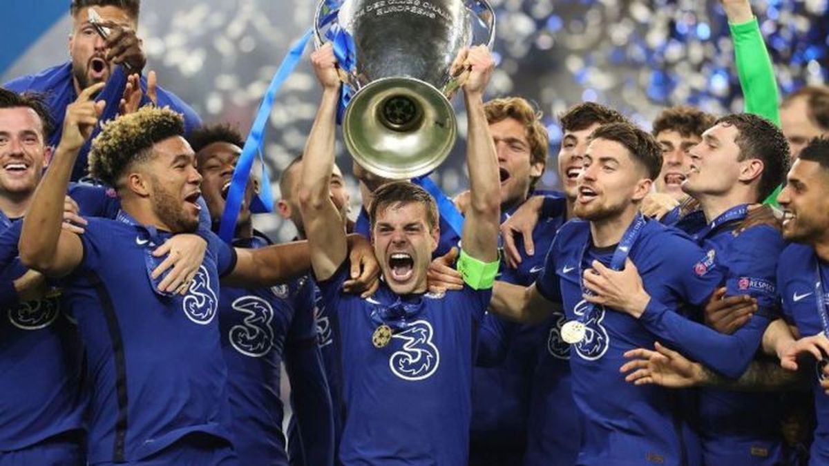 Chelsea, campeones de la UEFA Champions League, no ganan la Supercopa de Europa desde 1998