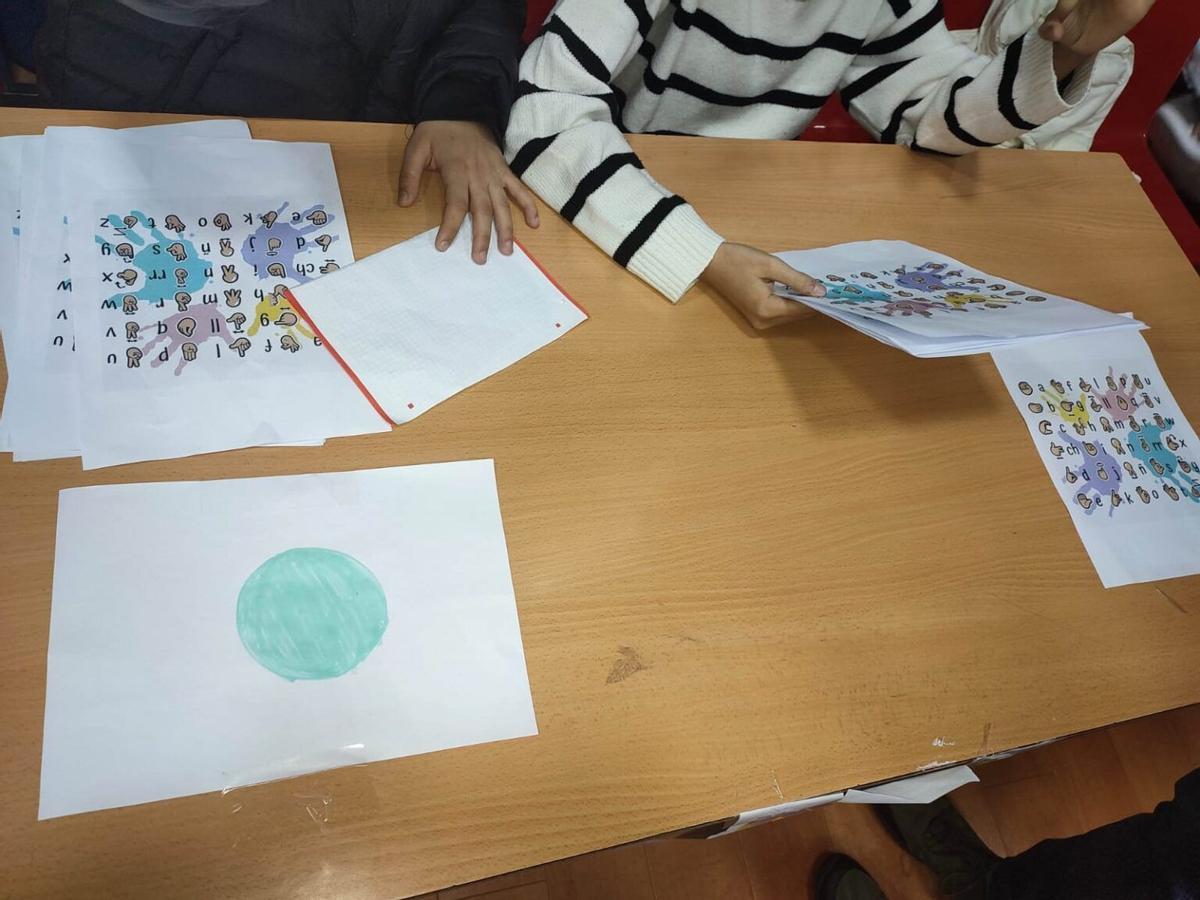 Aprendizaje de lengua de signos en el IES Averroes.