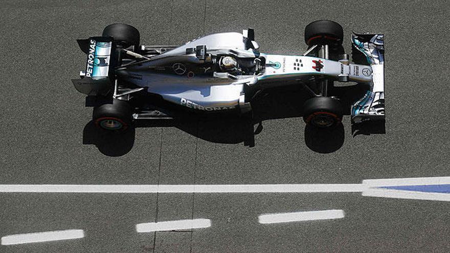 Lewis Hamilton, en un momento de las pruebas.