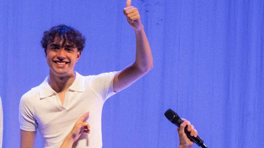 Ferran Valdívia: &quot;No m’importaria fer una temporada de cover en un musical professional&quot;