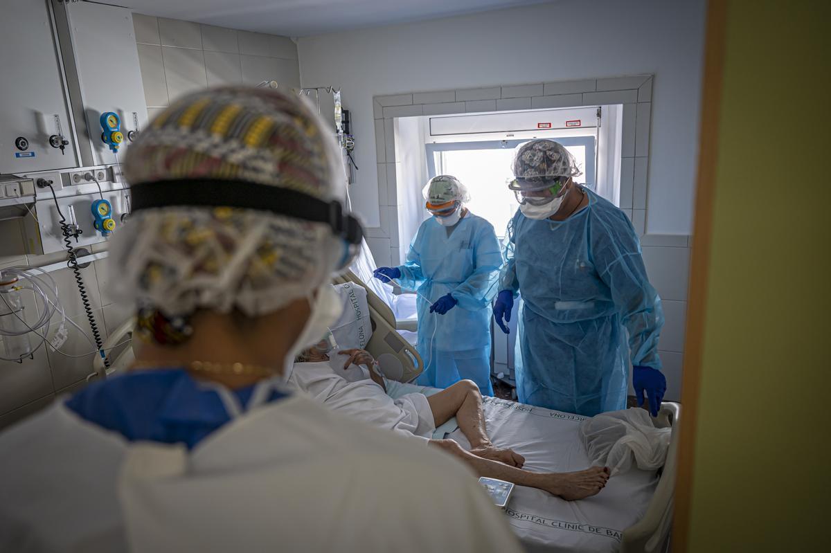 Planta Covid del Hospital Clínic, en imágenes