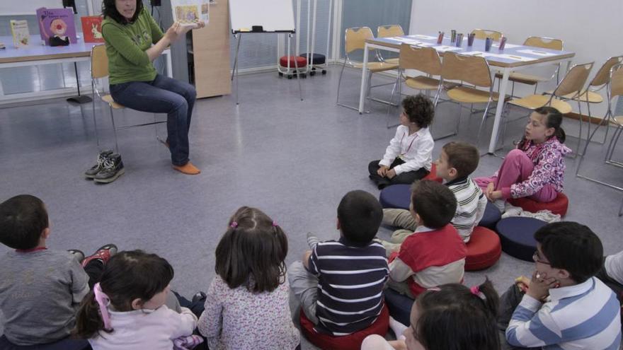 Una sesión de los &quot;Miércoles de cuento&quot;.