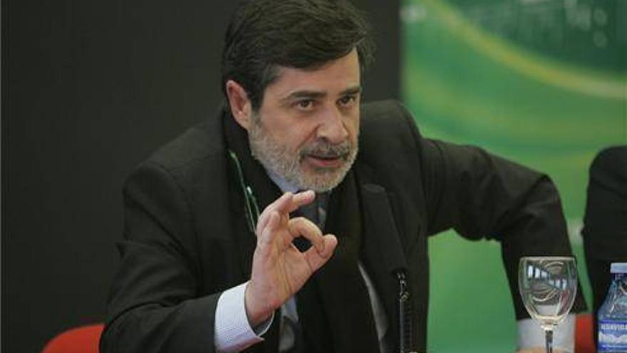 González aplaza el anuncio del próximo presidente