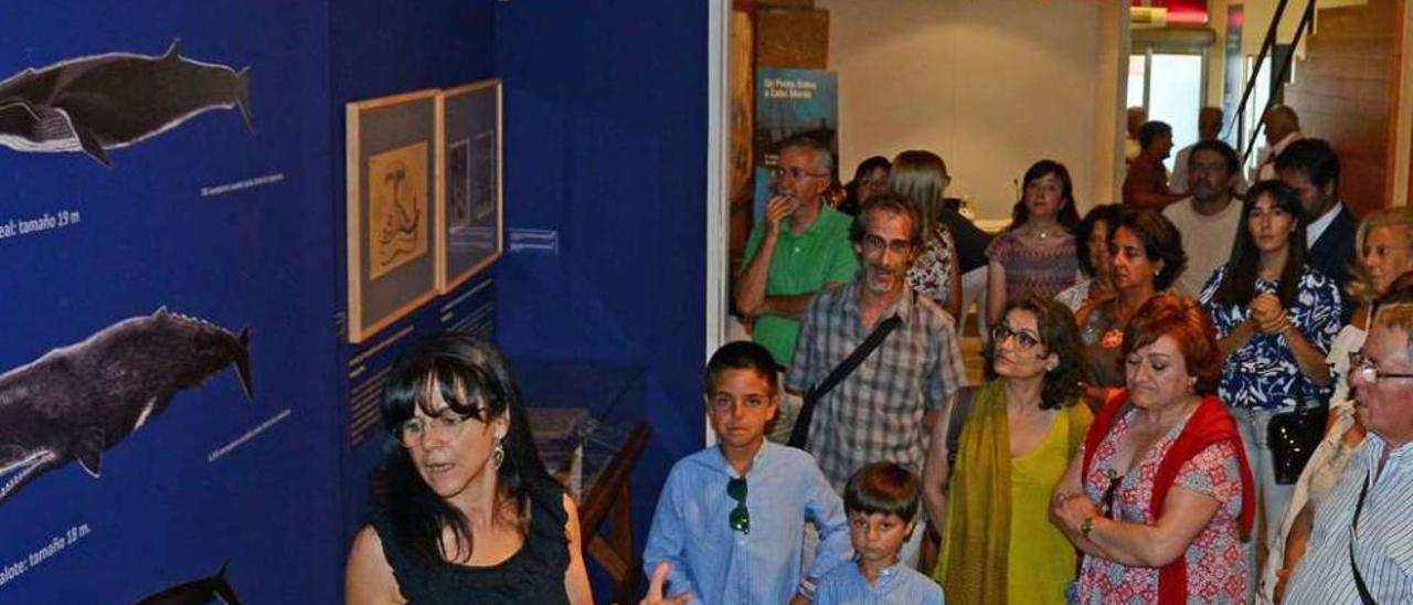 La inauguración de la exposición sobre la caza de la ballena en Galicia. // Gonzalo Núñez