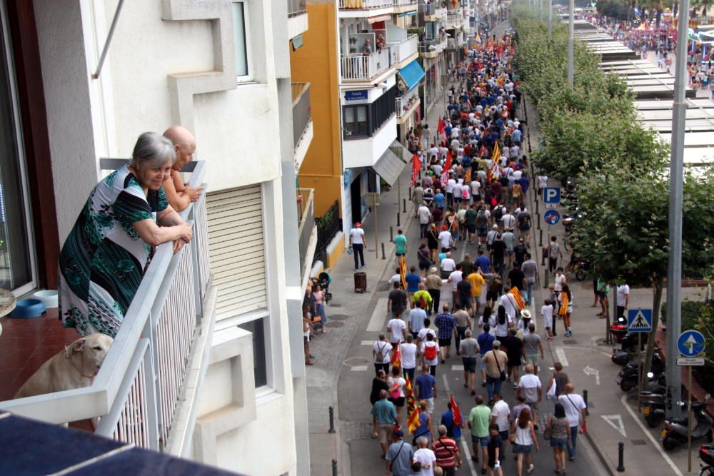 Manifestació contra els acomiadaments a Nylstar