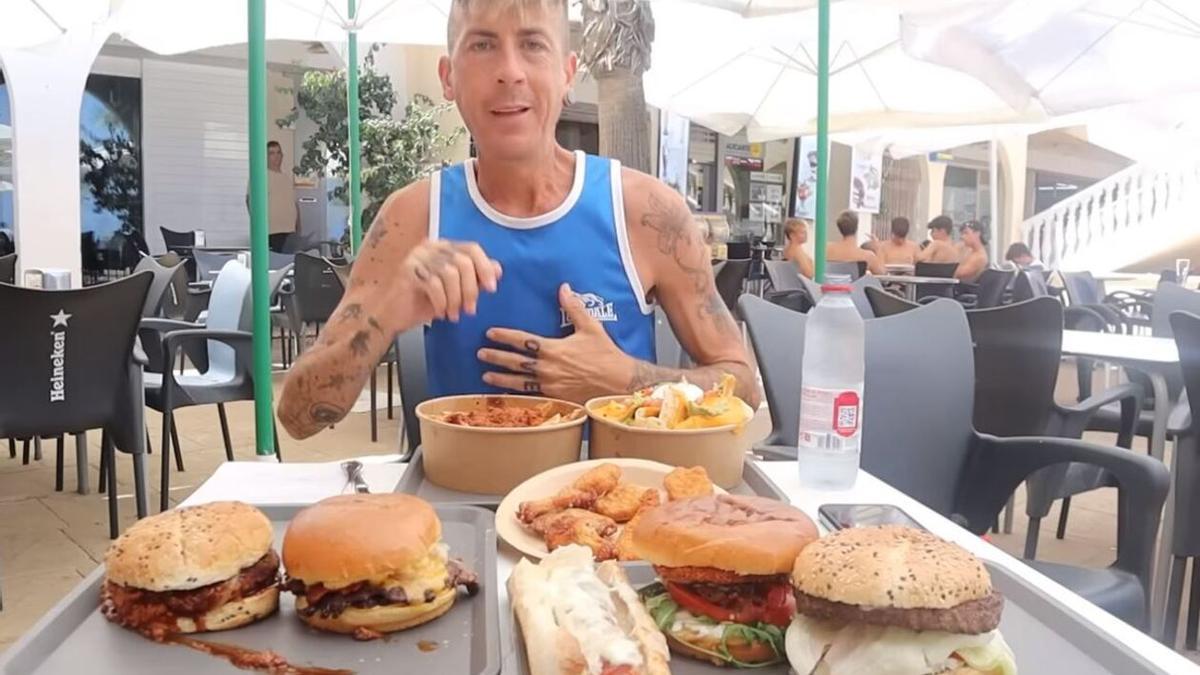 Iván Food con el menú del reto en Arenales del Sol