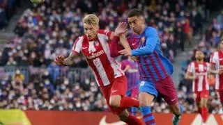 El gesto de Ferran Torres con Wass tras su lesión en el FC Bacerlona-Atlético de Madrid