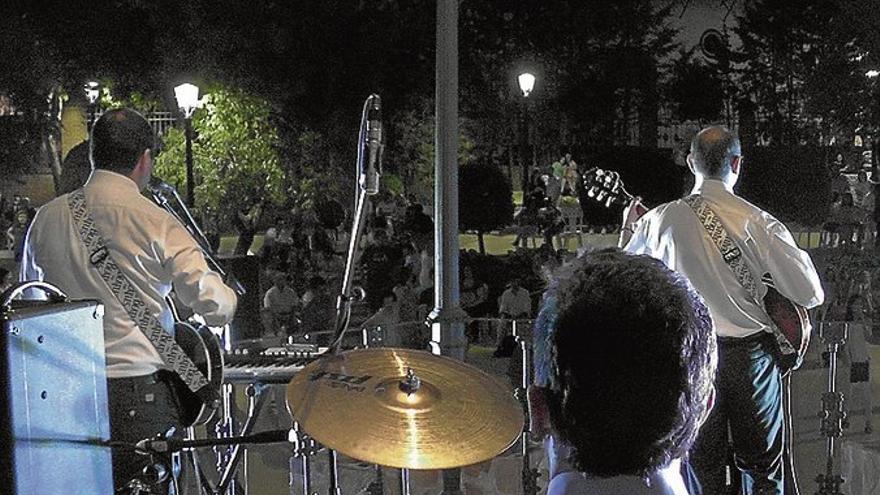 El parque de la Piedad acoge otra edición de los &#039;Viernes musicales&#039;