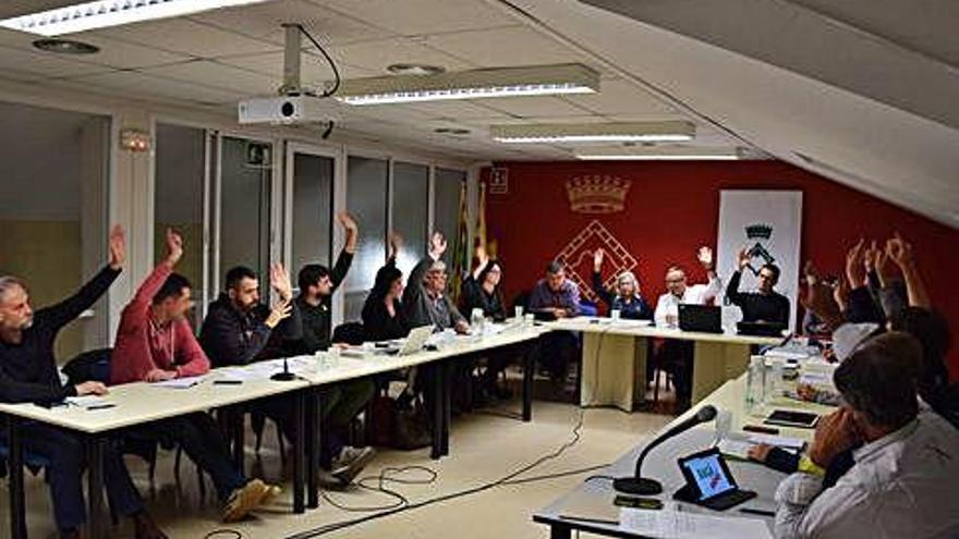 Votació de la moció antiincineradora al ple del Consell, anit