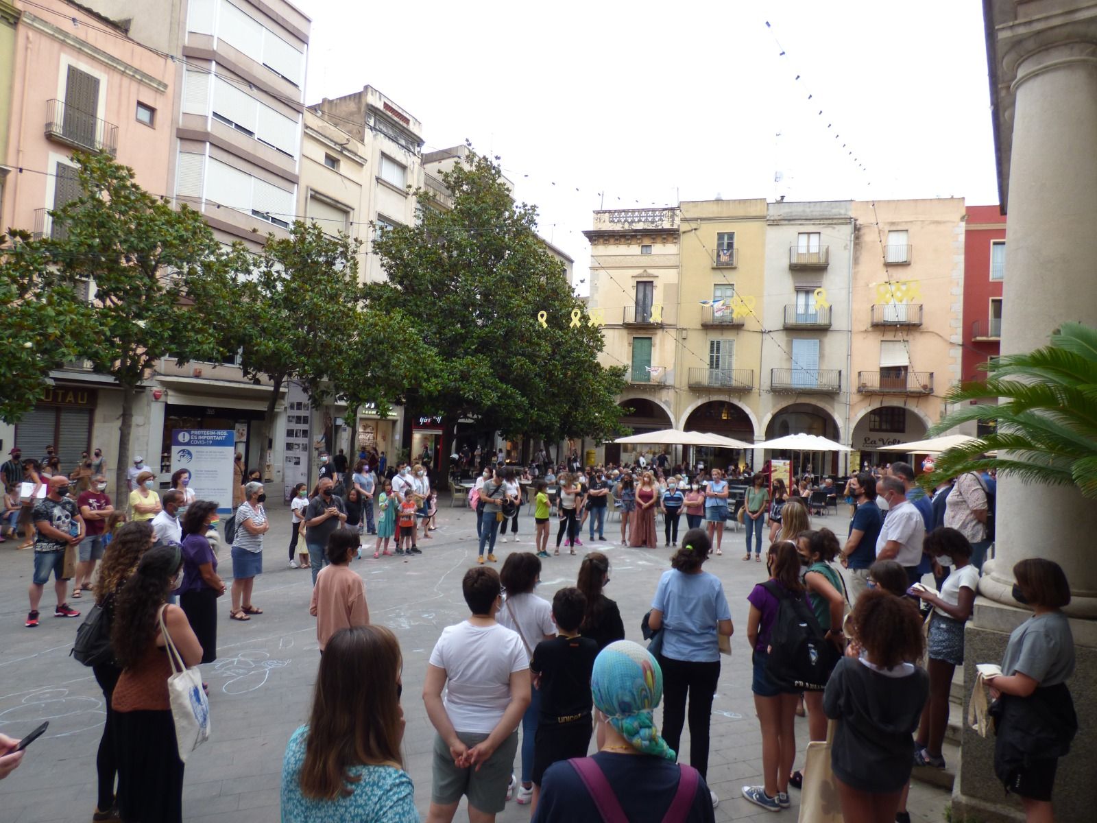 Minut de silencia a Figueres contra les violències masclistes