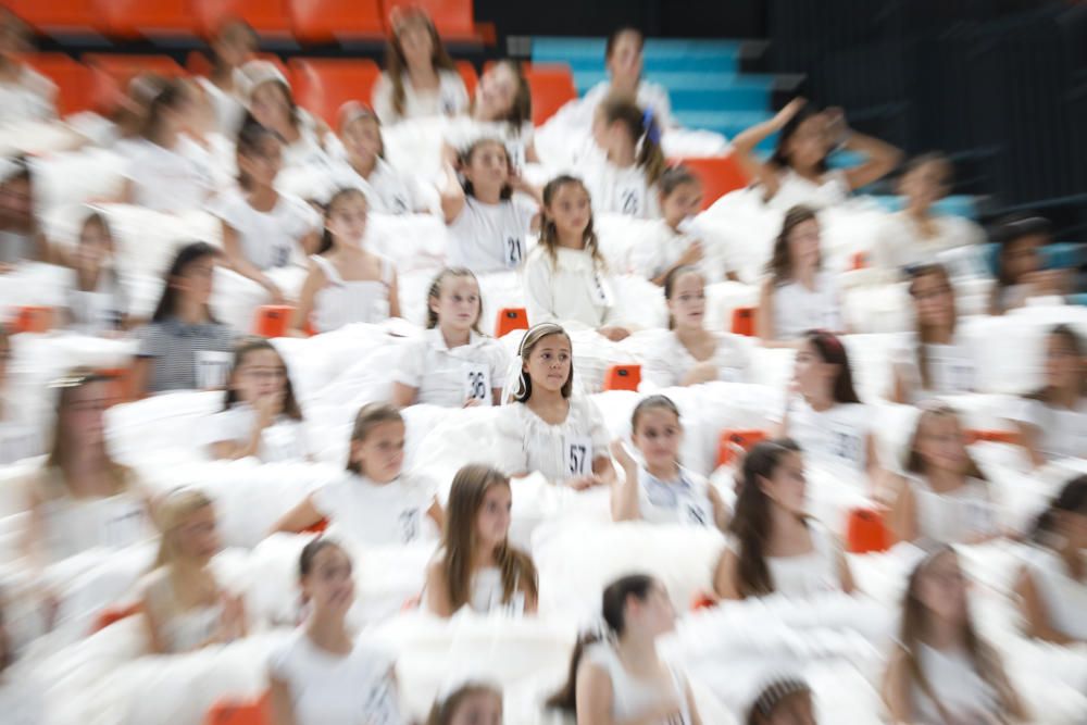 Ensayo de las candidatas a fallera mayor 2019 en la Fonteta