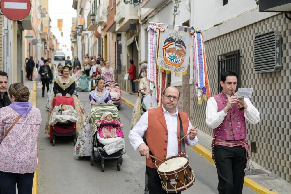 Montserrat celebra sus fallas