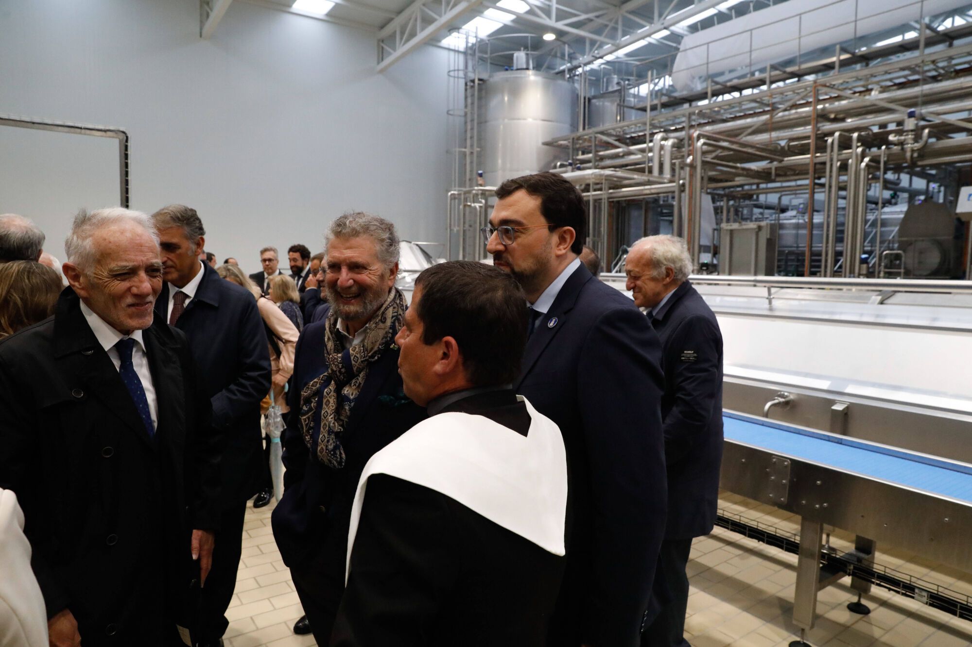 EN IMÁGENES: Inauguración de la nueva planta de Reny Picot en Anleo (Navia)
