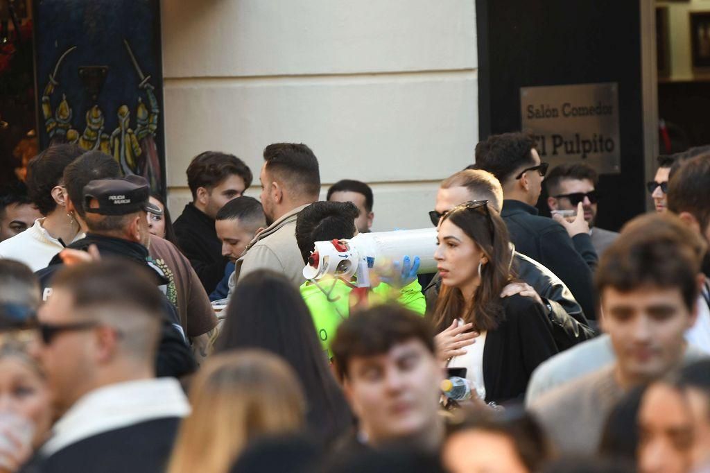 Murcia se echa a las calles durante el tardeo de Nochebuena