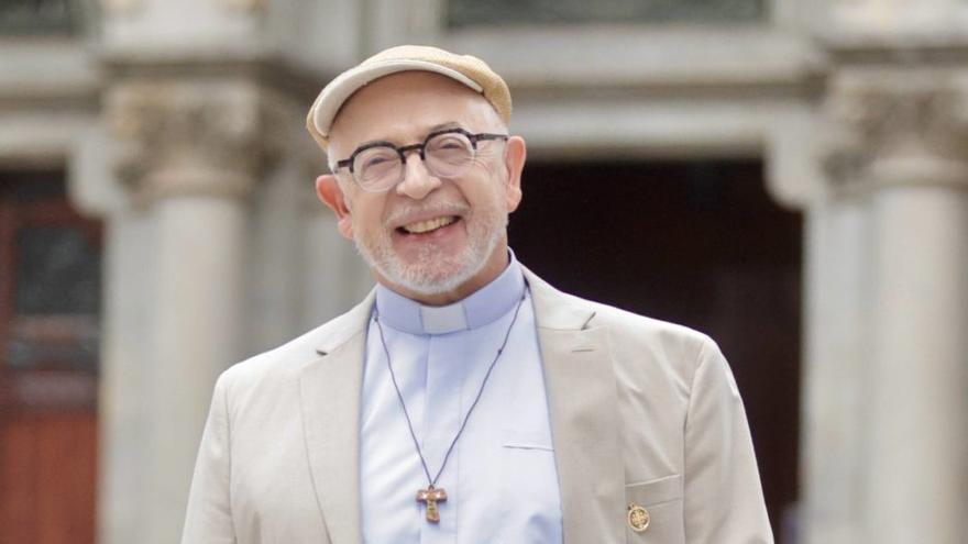 Constantino Bada, nuevo vicario de San Juan el Real: "La inmigración es una invasión, sí, pero de gente que busca una vida mejor"