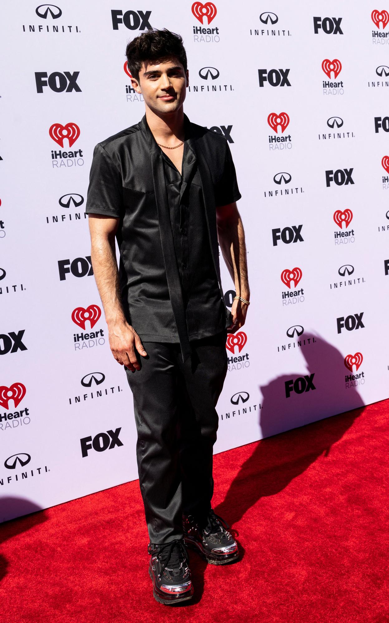 Las mejores imágenes de la alfombra de los iHeartRadio Music Awards 2023