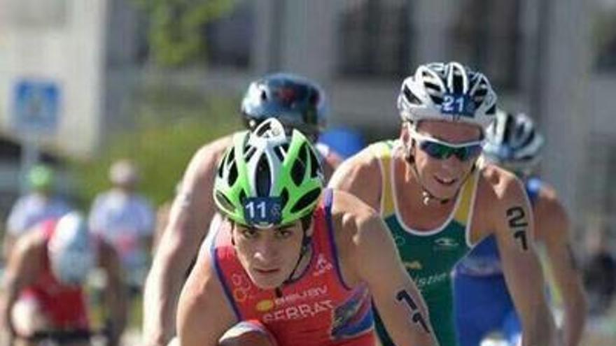 Antonio Serrat, durante el Europeo de duatlón, en Pontevedra.