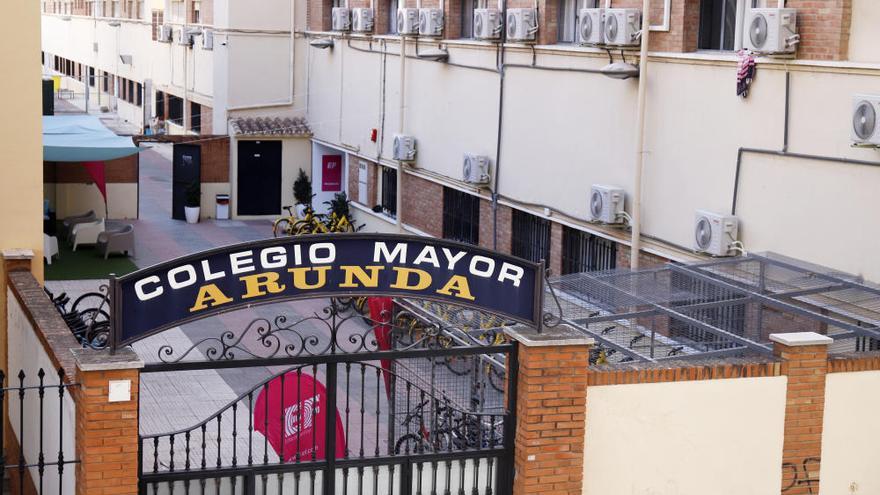 Siete personas aisladas por un nuevo brote en el colegio mayor Arunda de La Paz