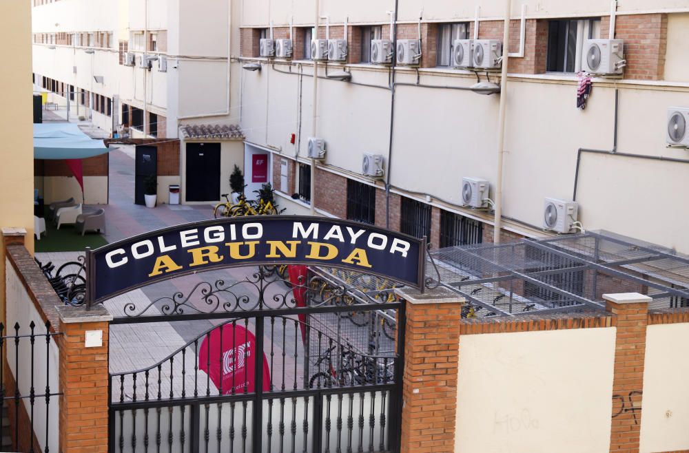 El Colegio Mayor Arunda se ha cerrado con varios estudiantes en cuarentena por coronavirus.