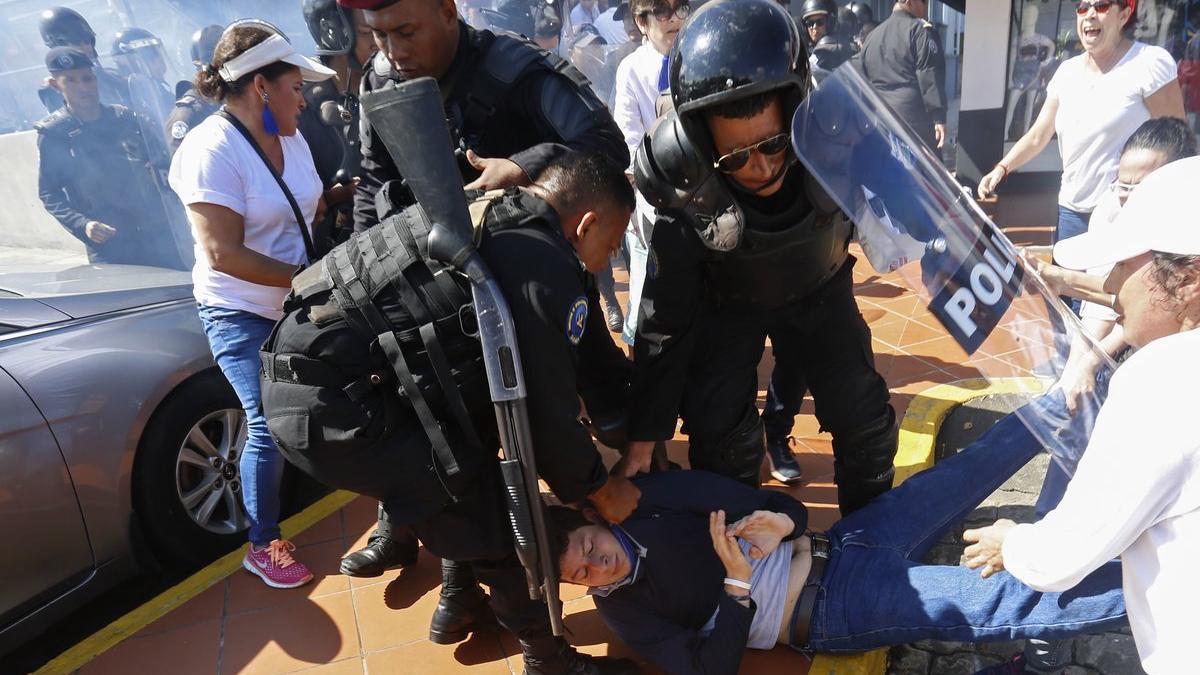 nicaragua protest 25807-34479