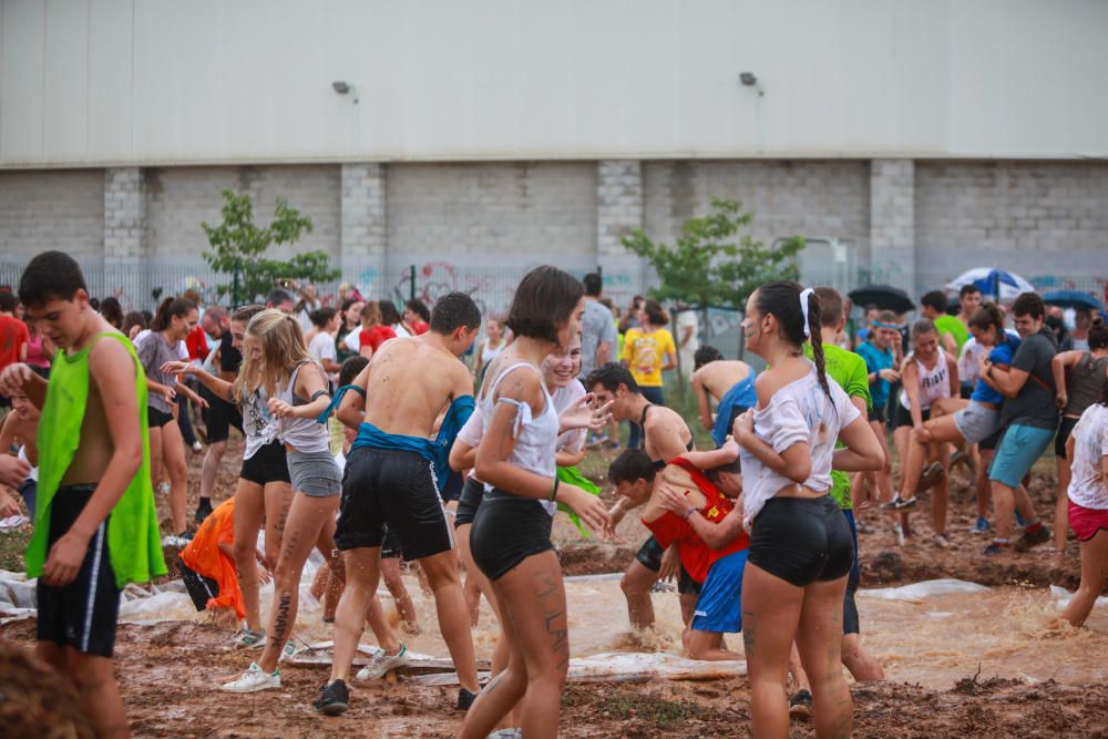 Batalla de racimos de uva en Binissalem