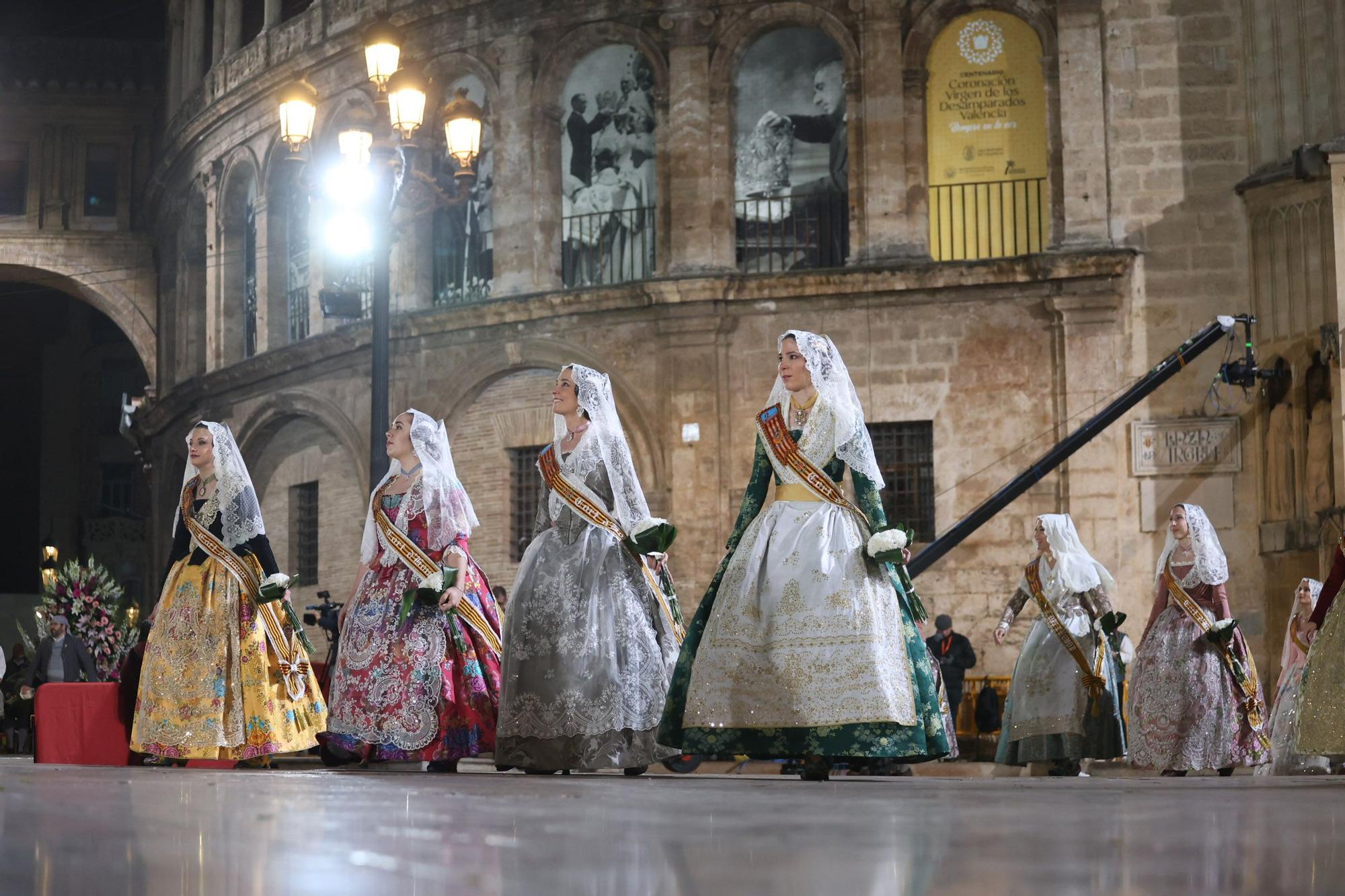 Búscate en el primer día de la Ofrenda en la calle San Vicente entre las 21 y las 22 horas