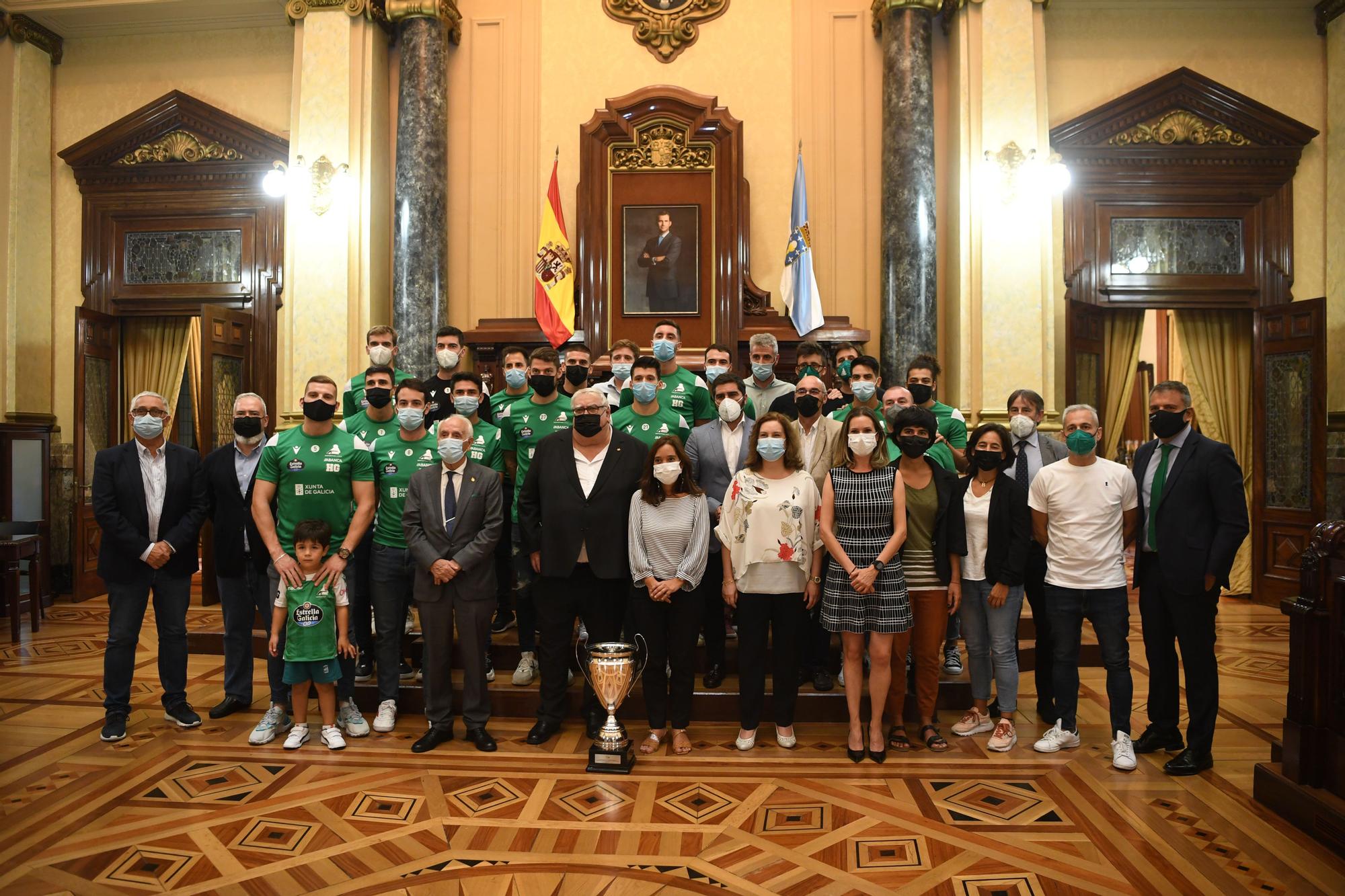 El Liceo gana otra copa para lucir