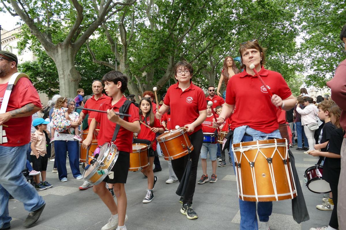 EN IMATGES | Una desena de colles geganteres es troben a Figueres per celebrar les Fires i Festes de la Santa Creu EN IMATGES | Una desena de colles geganteres es troben a Figueres per celebrar les Fires i Festes de la Santa Creu