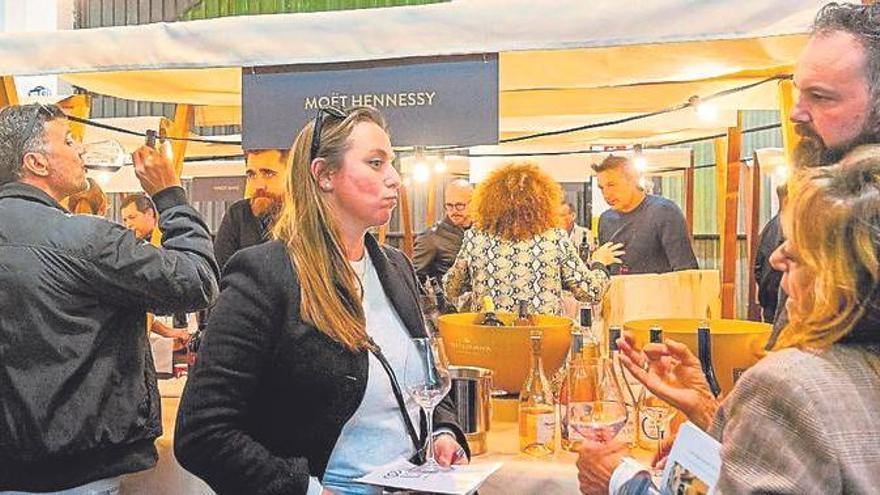 Más de 40 expositores de bebidas alcohólicas se reúnen en Palma en el Wine Lovers Day