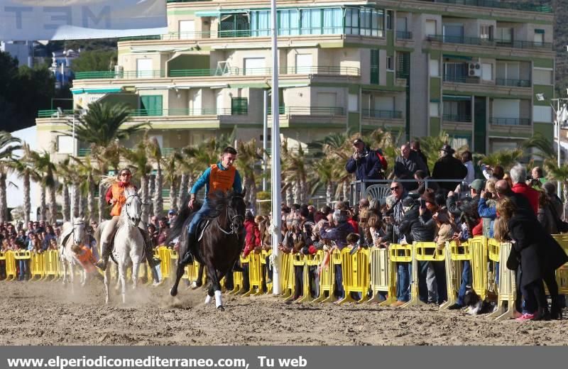 La playa de la Concha de Orpesa es un hipódromo por un día