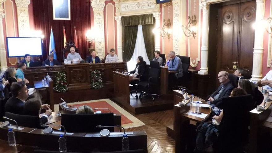 El sueldo del alcalde se mantiene en 74.000 euros al año y 8 de sus 9 concejales cobrarán