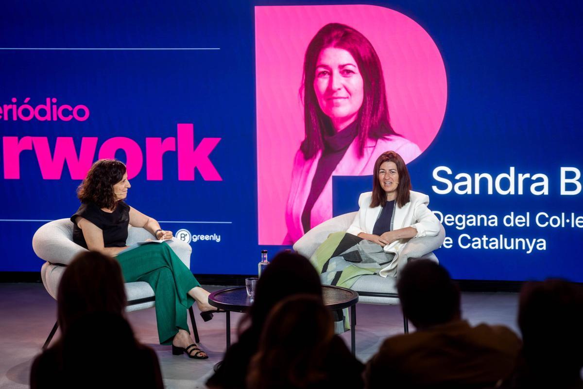 Gemma Martínez, directora de El Periódico y Sandra Bestraten, decana del Col·legi d'Arquitectes de Catalunya, en el afterwork de El Periódico.