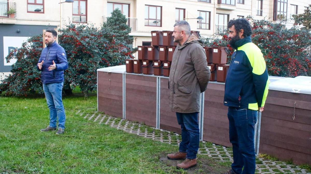 Uno de los primeros composteros comunitarios instalados en Cambados.