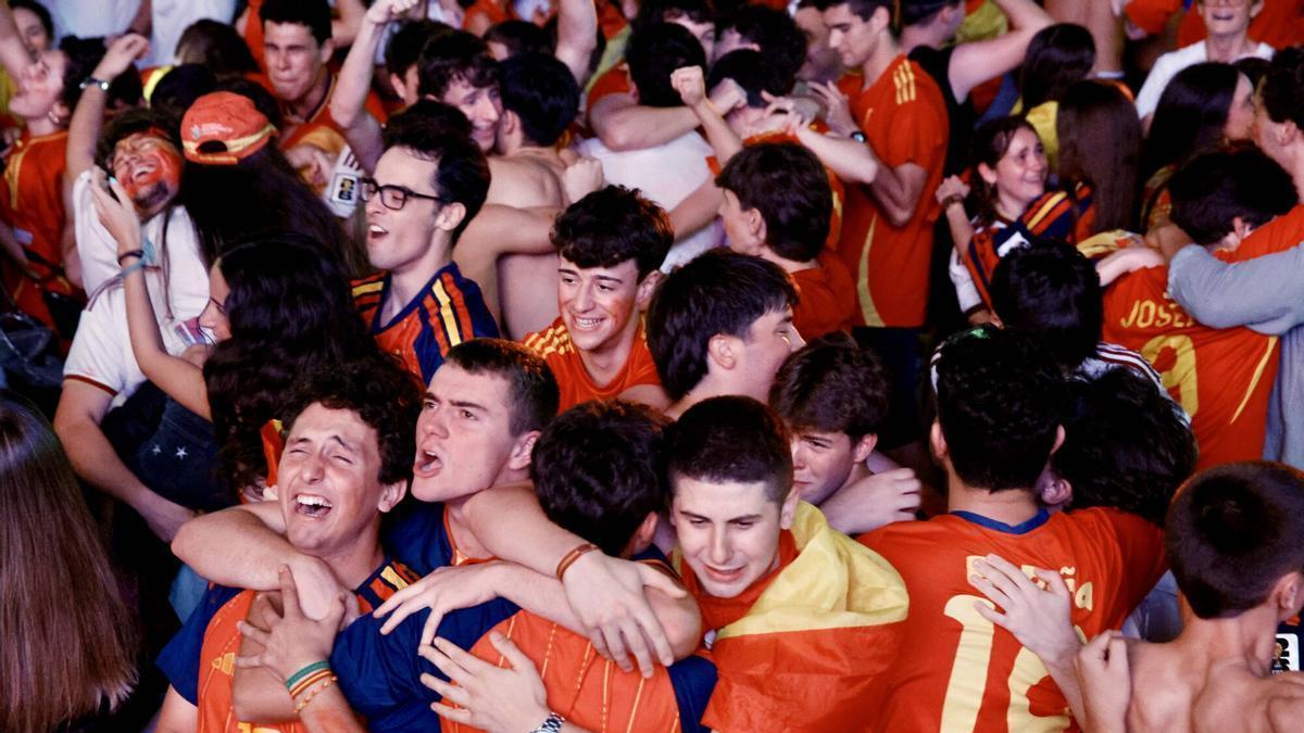 Gijón celebra la victoria de España en el Mundial
