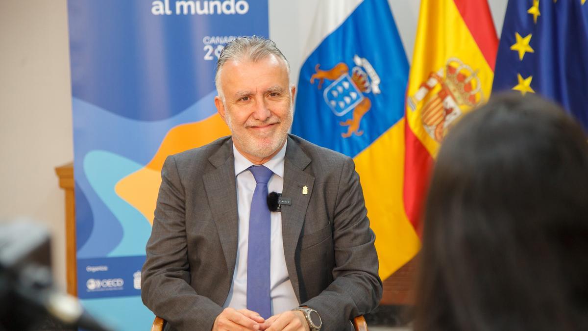 El presidente del Gobierno de Canarias, Ángel Víctor Torres, durante la entrevista concedida a Europa Press.jpg