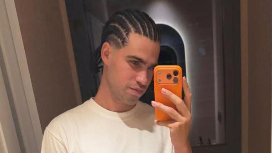 ¡Carlos Alcaraz enseña un cambio de look radical! Se hace trenzas como Cucurella