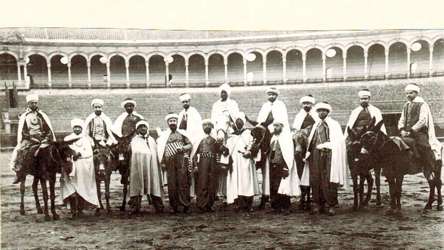 La Cabalgata del Ateneo partió desde 1919 y durante cuarenta años de la plaza de la Maestranza.