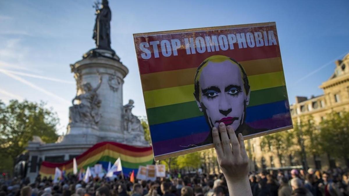 Protesta contra la homofobia en París.