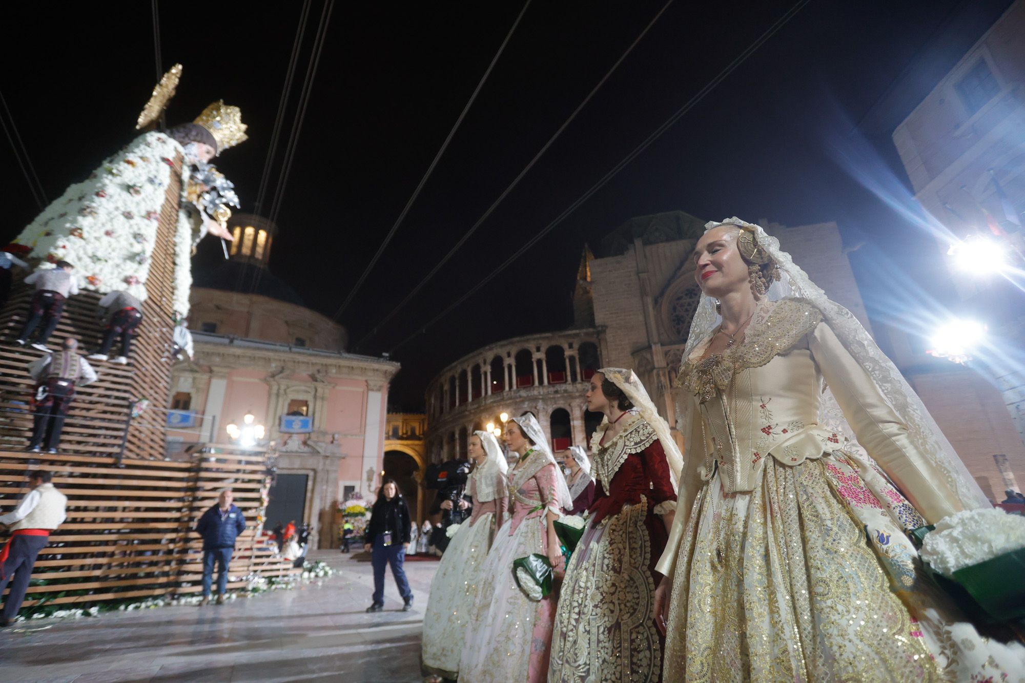 Todas las fotos de la Ofrenda del 17 de marzo por la calle San Vicente de 20:00 a 21:00 horas
