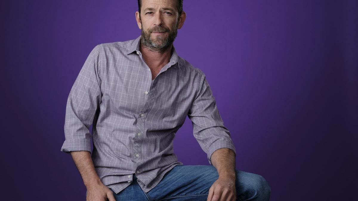 Los restos de Luke Perry descansan lejos del 90210