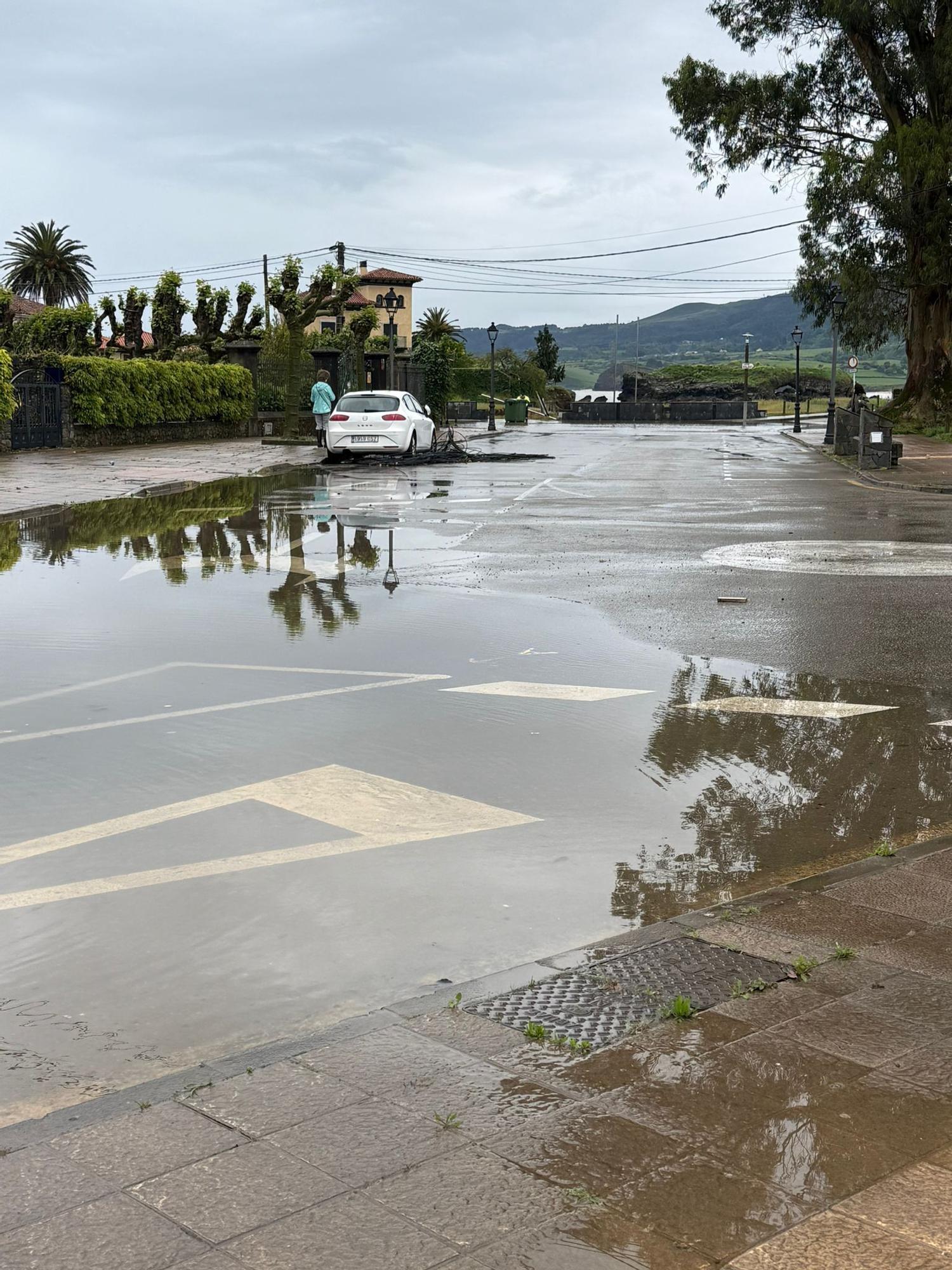 EN IMÁGENES: Caos en Colunga por inundaciones y preocupación por el estado de los ríos en el oriente asturiano