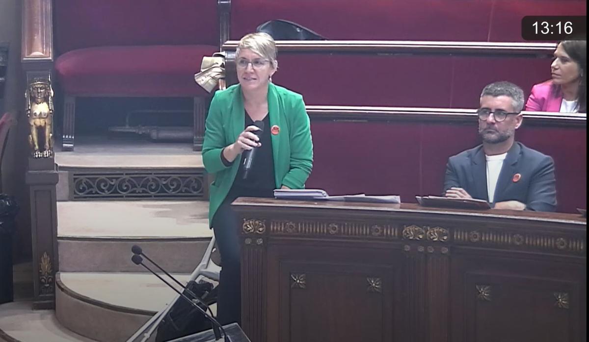 Papi Robles, desde su asiento