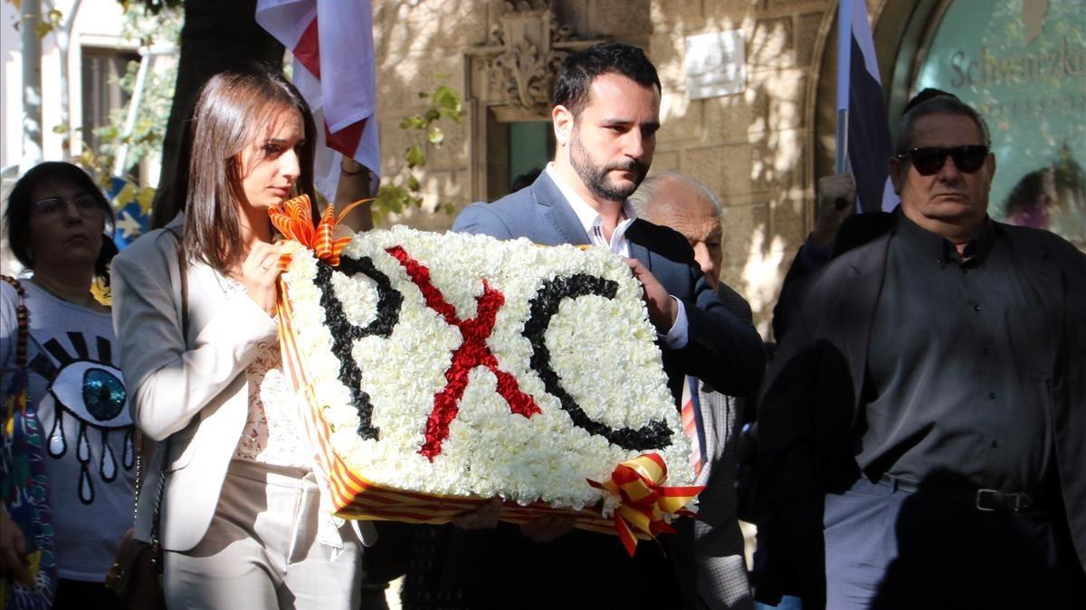 Ofrenda floral de Plataforma per Catalunya.