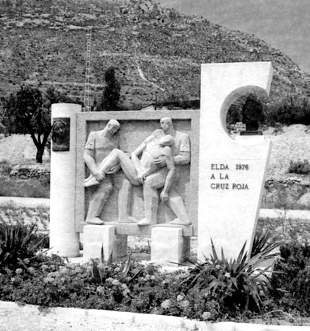 Monumento a la Cruz Roja en Elda.