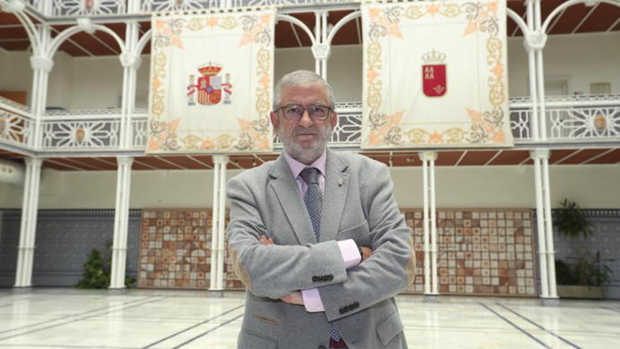 Alberto Castillo, en la Asamblea Regional.