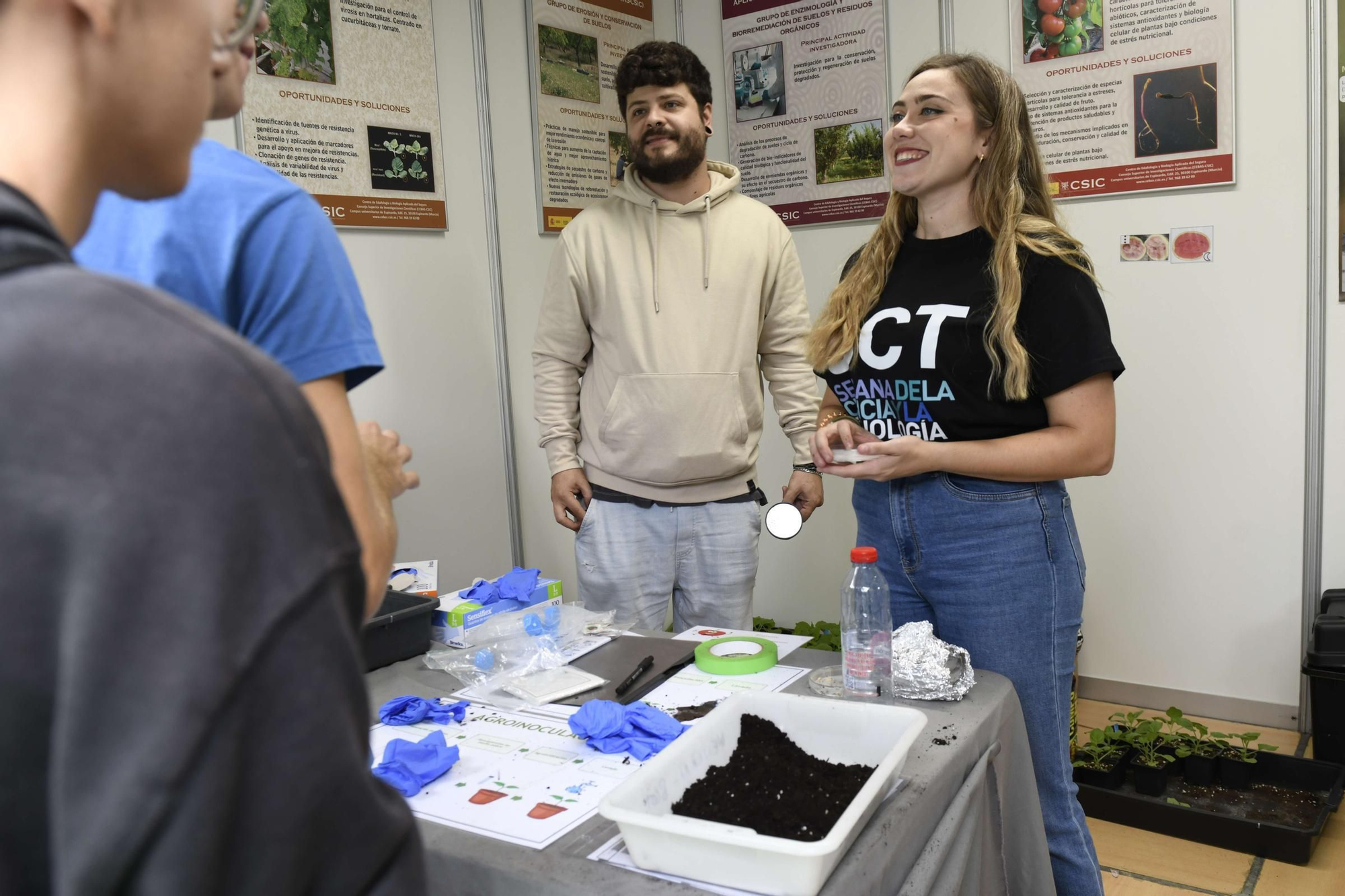 La primera jornada de la Semana de la Ciencia de Murcia, en imágenes