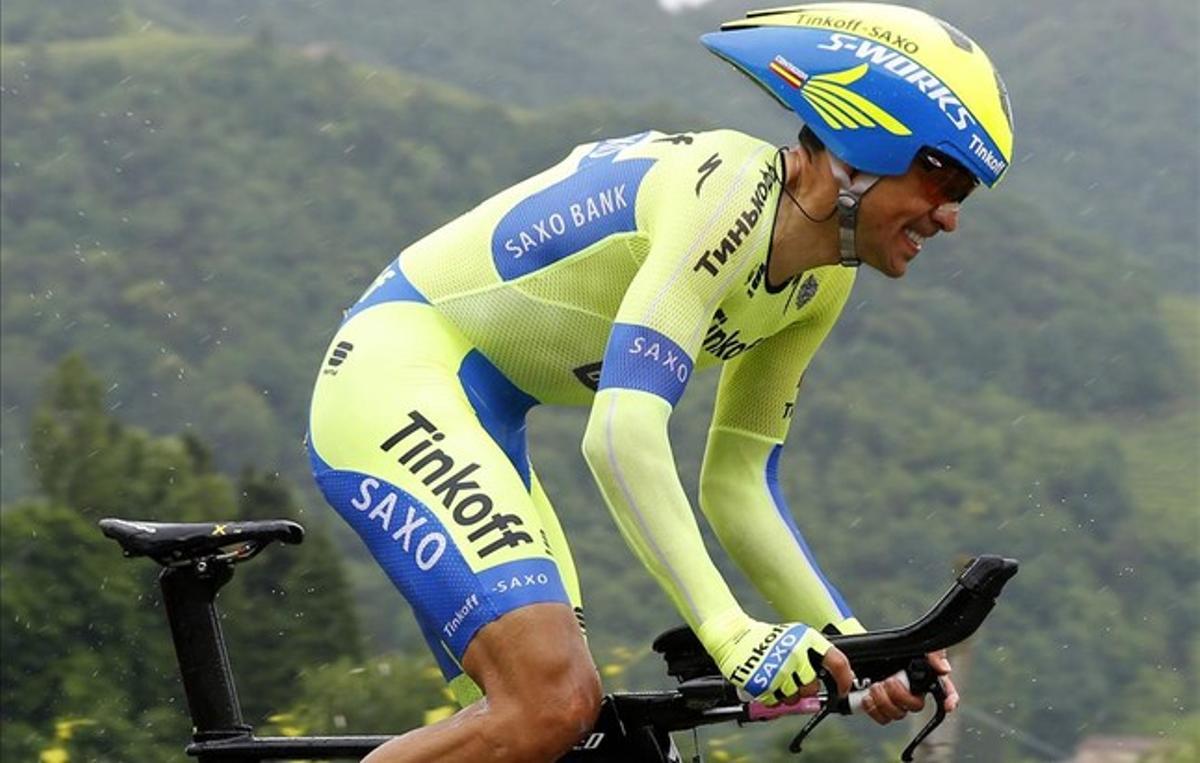 Alberto Contador, en ple esforç, durant la contrarellotge.