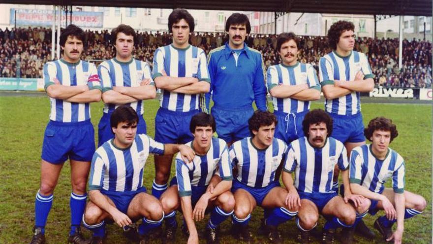 Último once que jugó con el Dépor en liga en Ferrol, en 1981. |  // APD