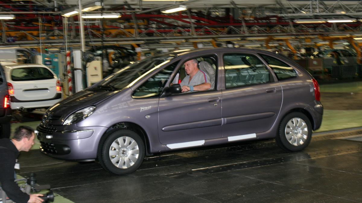 Un Xsara Picasso en la factoría de Vigo.