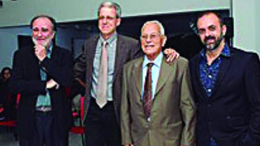 De izq. a dcha., Fernando Gómez Aguilera, José Juan Ramírez, Luis Morales y Miguel G. Morales, en 2014 en la FCM en la presentación del cortometraje.